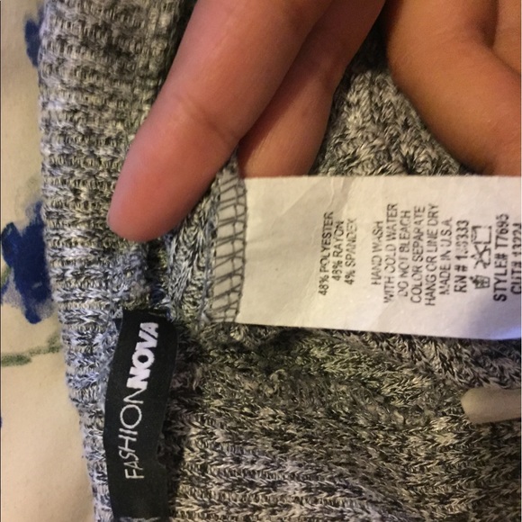 Fashion Nova “Wanderlust” set in heather grey - Picture 7 of 7